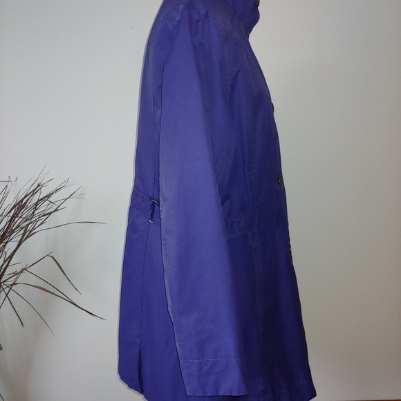 Eddie Bauer Raincoat - Picture 6 of 11